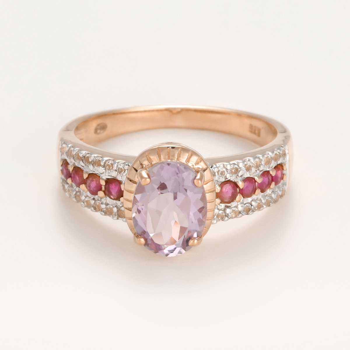 Bague "Courtoise" Or rose et Améthyste Bague "Courtoise" Or rose et Améthyste