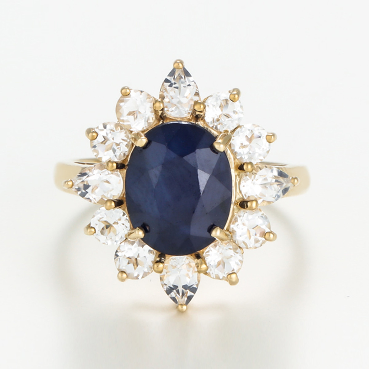 Bague "Décontractée" Or jaune et Saphir Bague "Décontractée" Or jaune et Saphir