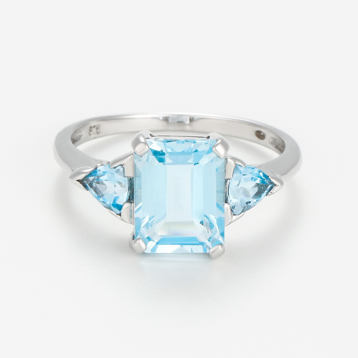 Bague "Déesse Majestueuse" Or blanc et Topaze Bague "Déesse Majestueuse" Or blanc et Topaze