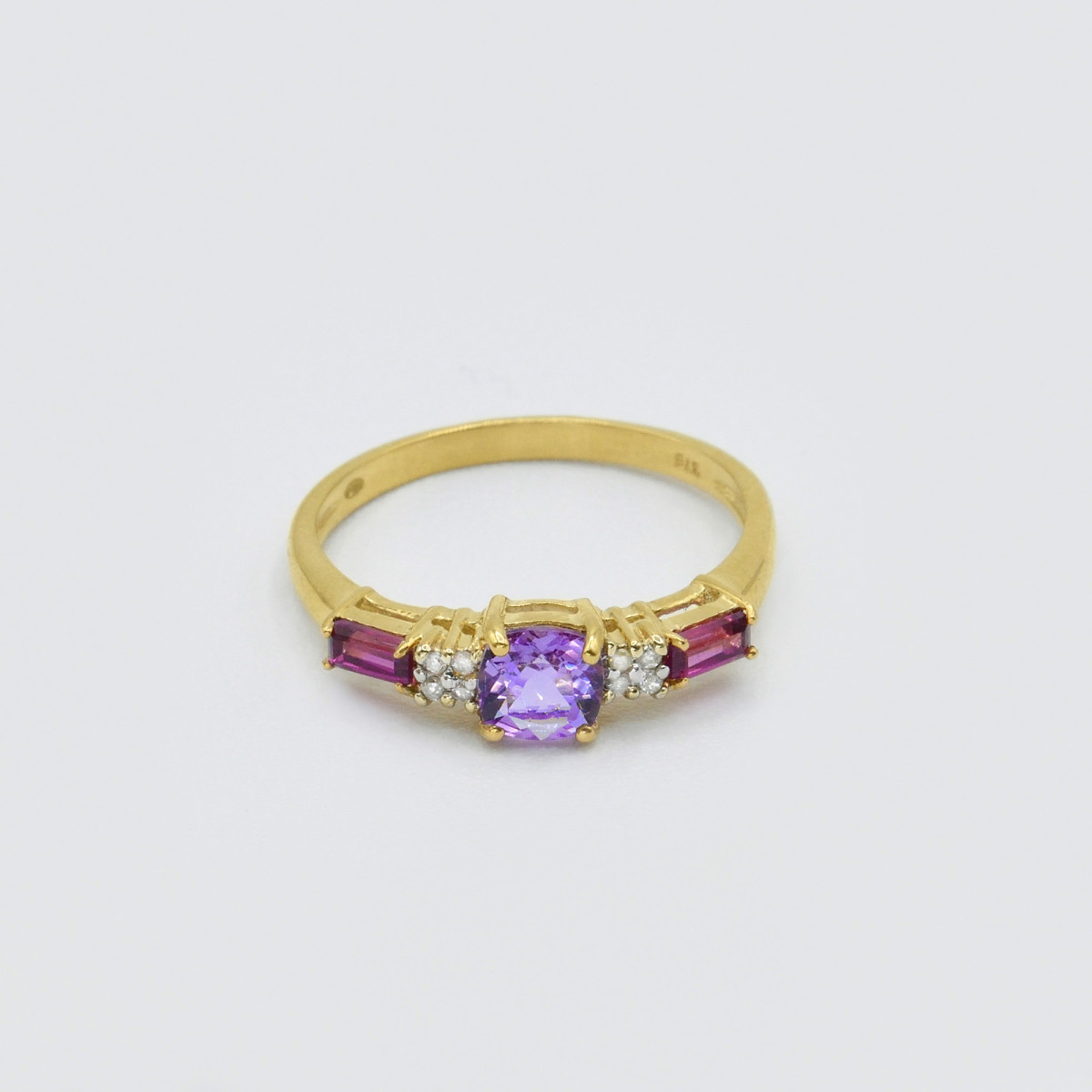 Bague "Démonstrative" Or jaune et Multipierres Bague "Démonstrative" Or jaune et Multipierres