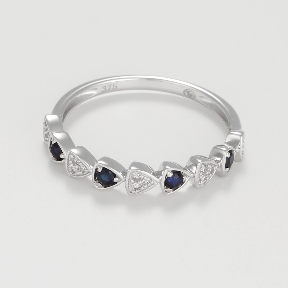 Bague "Élégante" Or blanc et Saphir Bague "Élégante" Or blanc et Saphir