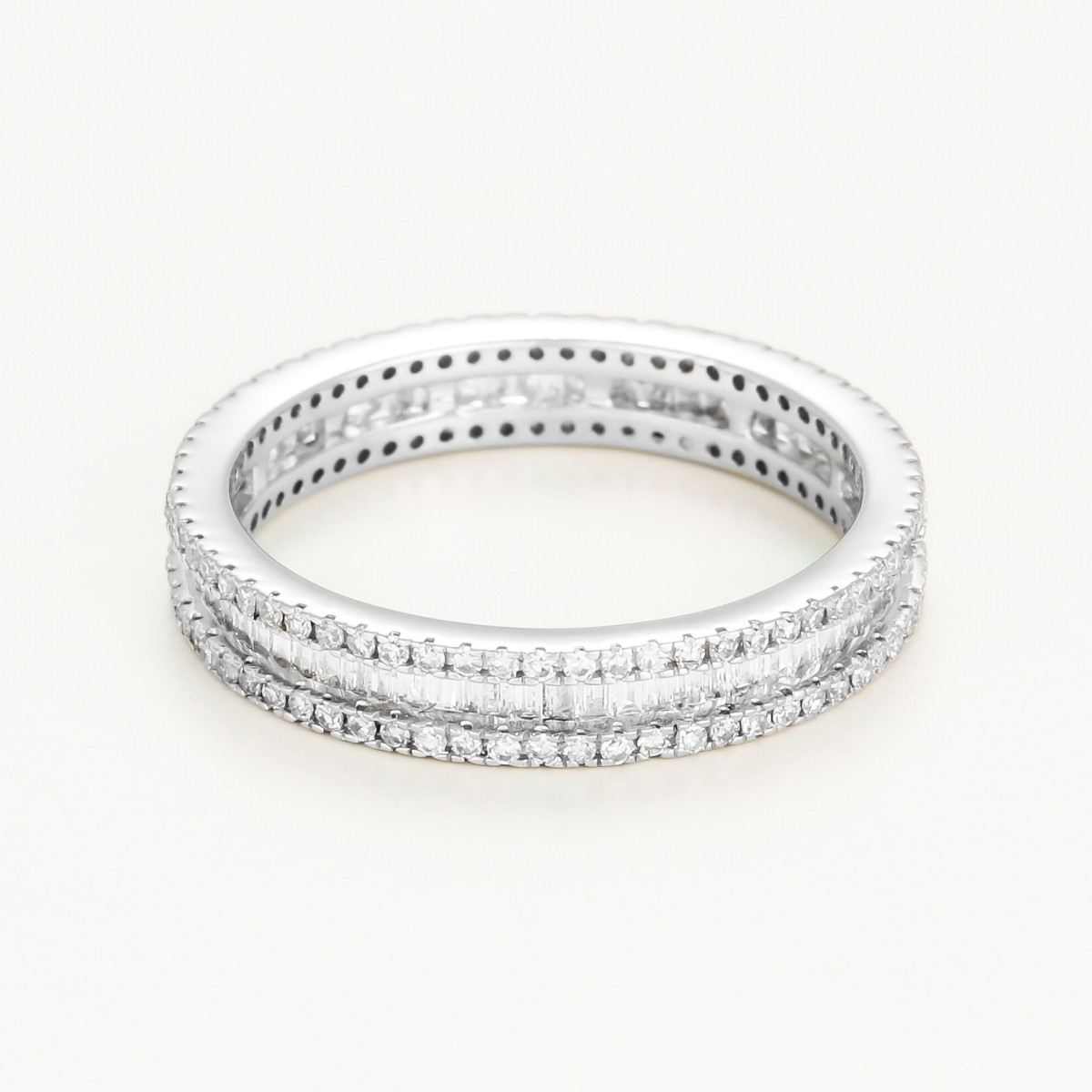 Bague "Enlacée" Or blanc et Diamant