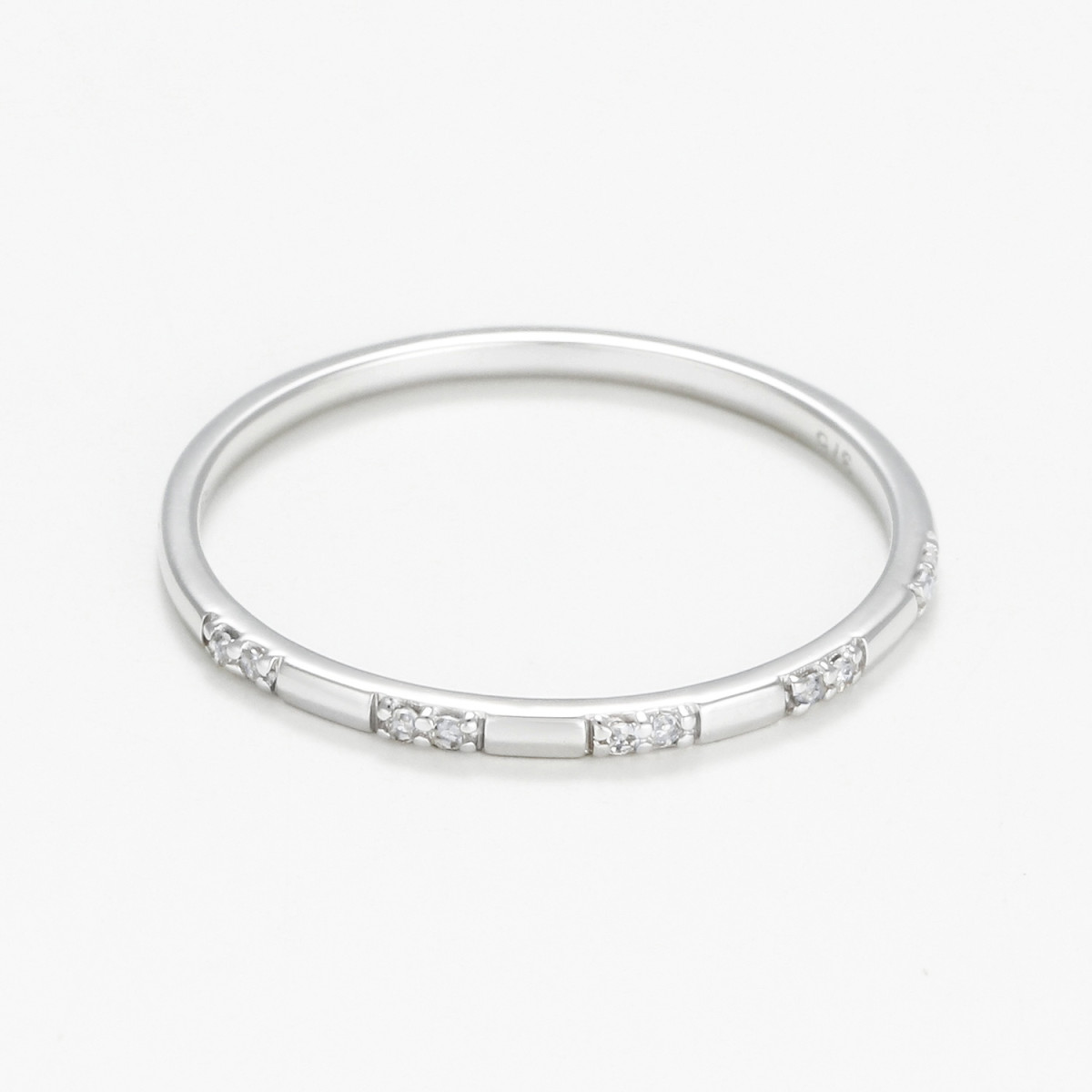 Bague " Luce" Or blanc et Diamant Bague " Luce" Or blanc et Diamant