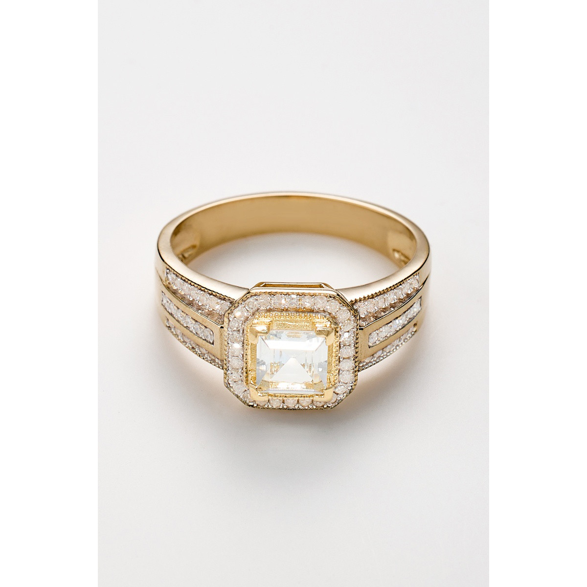 Bague "Iseult" Or jaune et Topaze Bague "Iseult" Or jaune et Topaze