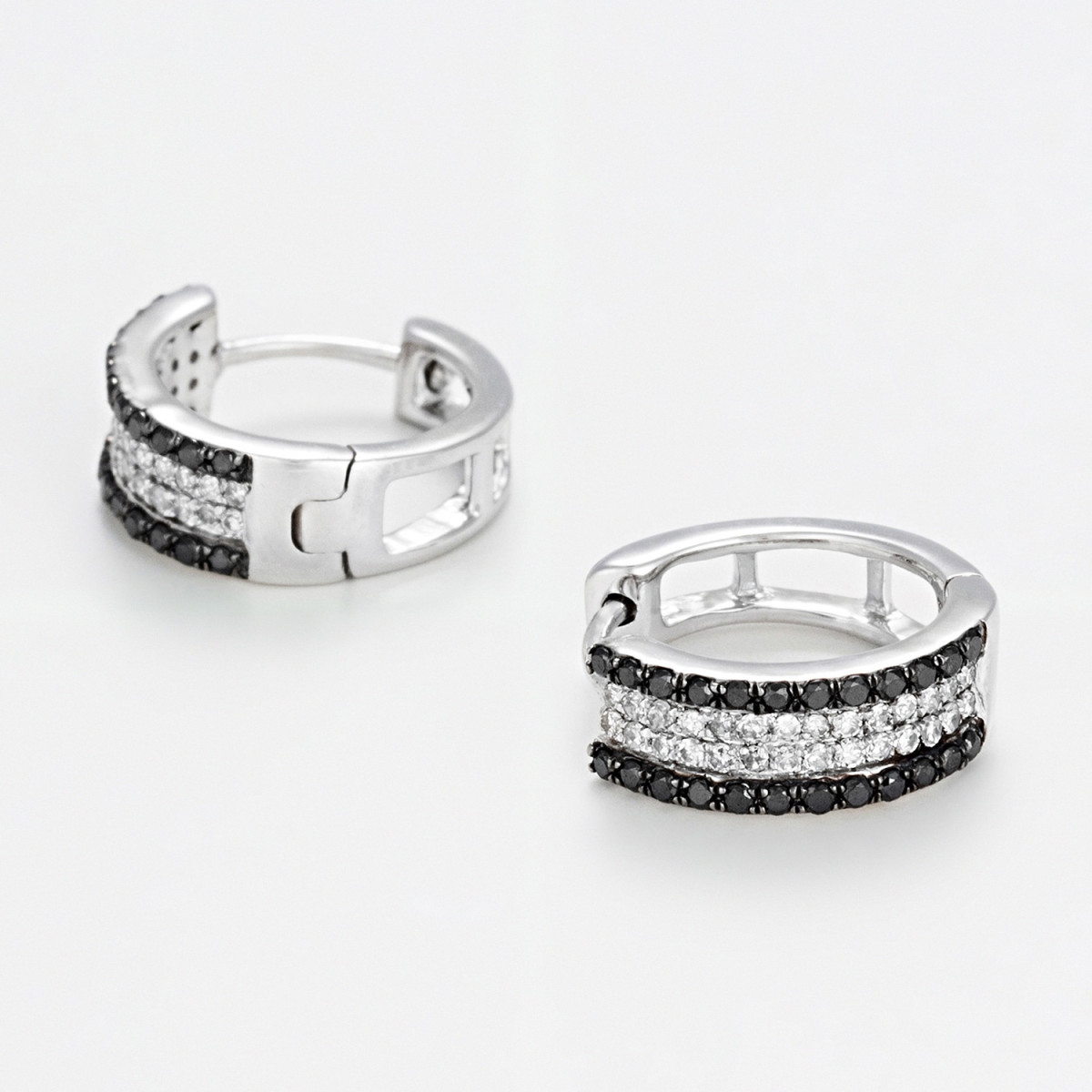 Boucles d'oreilles "Folle" Or blanc et Diamant Boucles d'oreilles "Folle" Or blanc et Diamant