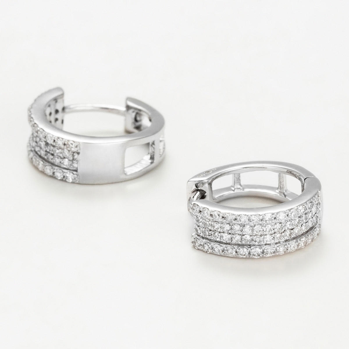 Boucles d'oreilles "Folle" Or blanc et Diamant Boucles d'oreilles "Rangs Lumineux" Or blanc et Diamant