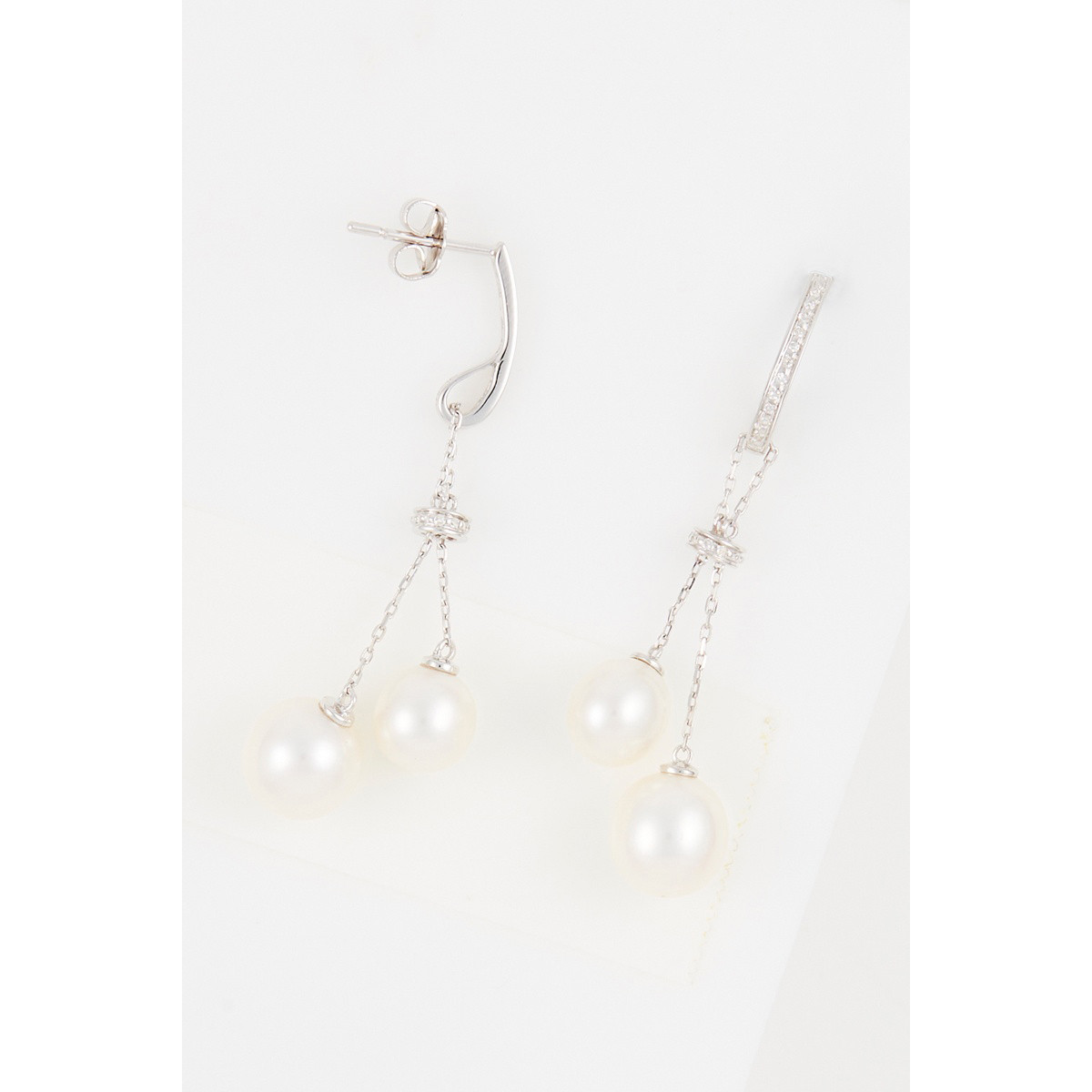 Boucles d'oreilles "L'Irrépressible" Or blanc et Diamant Boucles d'oreilles "L'Irrépressible" Or blanc et Diamant