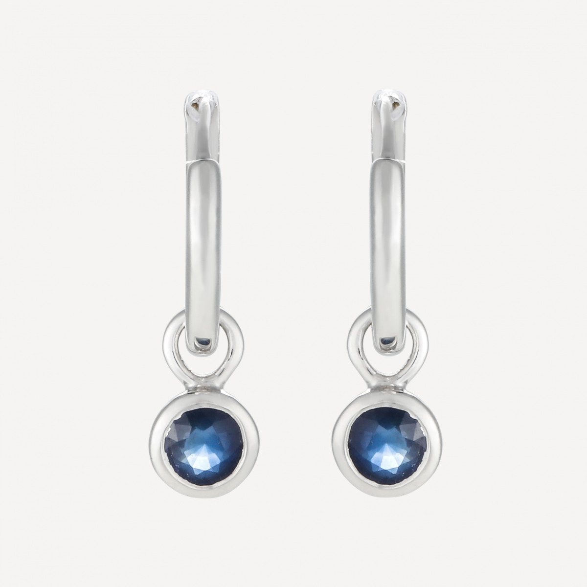 Boucles d'oreilles "Précieuse" Or blanc et Saphir Boucles d'oreilles "Précieusement" Or blanc et Saphir