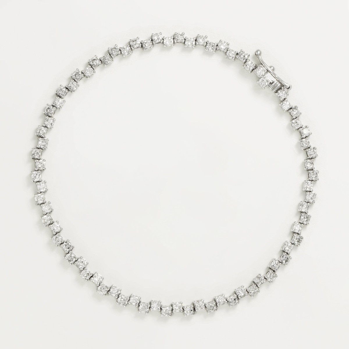 Bracelet "Impulsion Mystique" Or jaune et Diamant Bracelet "Impulsion Mystique" Or jaune et Diamant