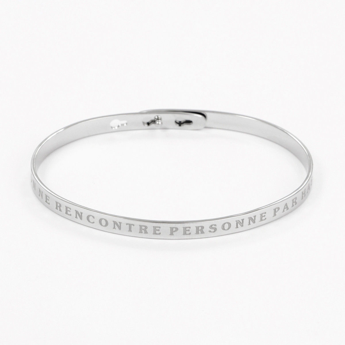 Bracelet à message "On ne Rencontre Personne Par Hasard" Laiton argenté Bracelet à message "On ne Rencontre Personne Par Hasard" Laiton argenté