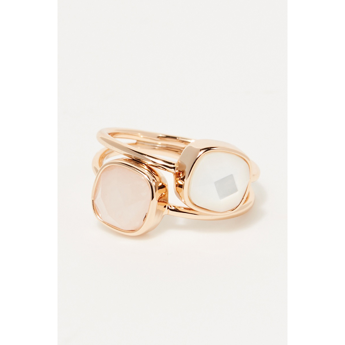 Bague Quartz rose et nacre Laiton doré "Calenda" Bague Quartz rose et nacre Laiton doré "Calenda"