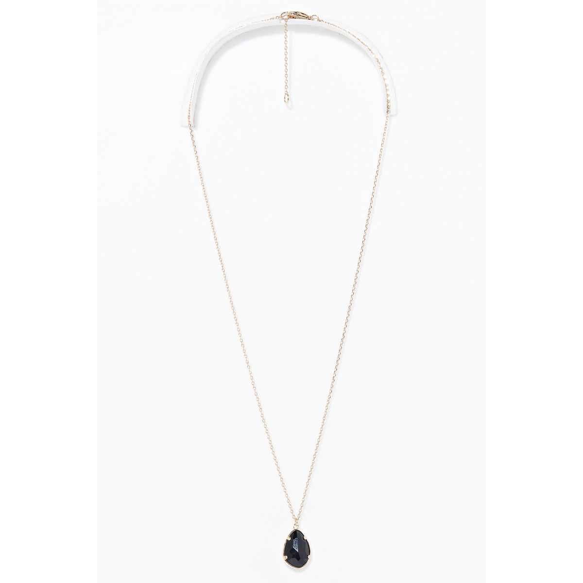 Collier "Pérénelle" Black onyx Laiton doré Collier "Pérénelle" Black onyx Laiton doré
