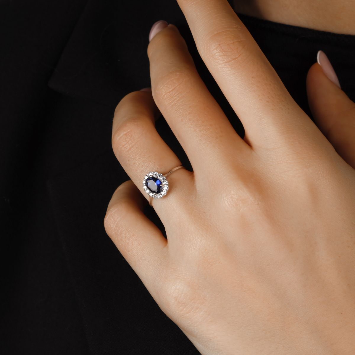 Bague "Sérénade Royale" Or blanc Bague "Sérénade Royale" Or blanc