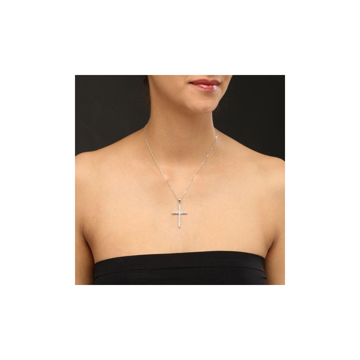 Pendentif laiton Argenté orné de cristaux Rose et Blanc Belle Croix + chaîne argent offerte Pendentif laiton Argenté orné de cristaux Rose et Blanc Belle Croix + chaîne argent offerte