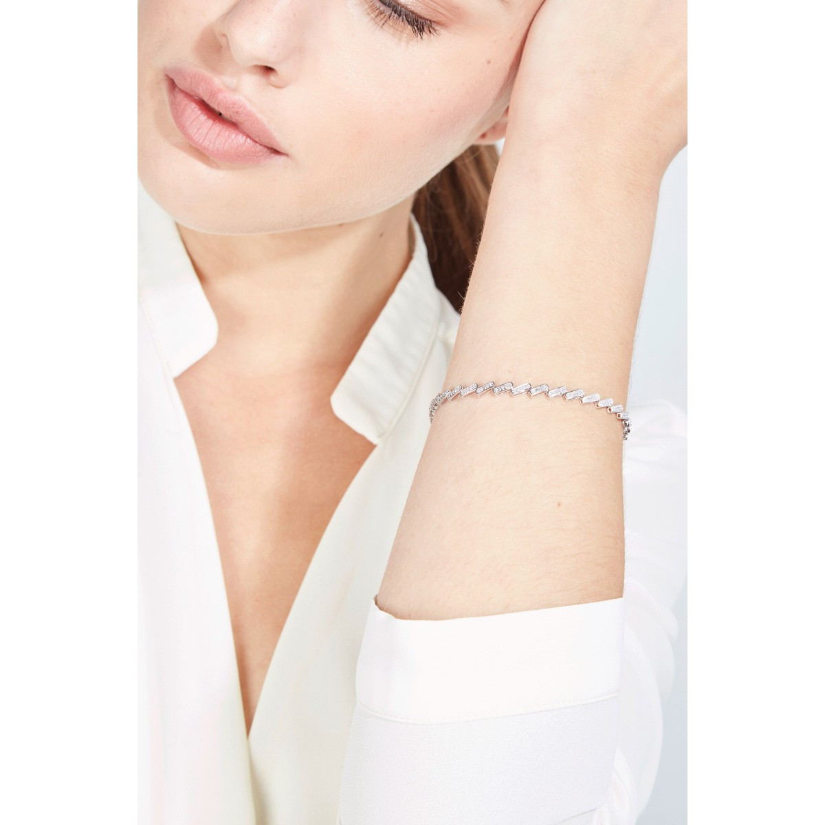 Bracelet chaine Or Blanc et Diamants 0,5 carat "TOUCHER DROIT AU COEUR"