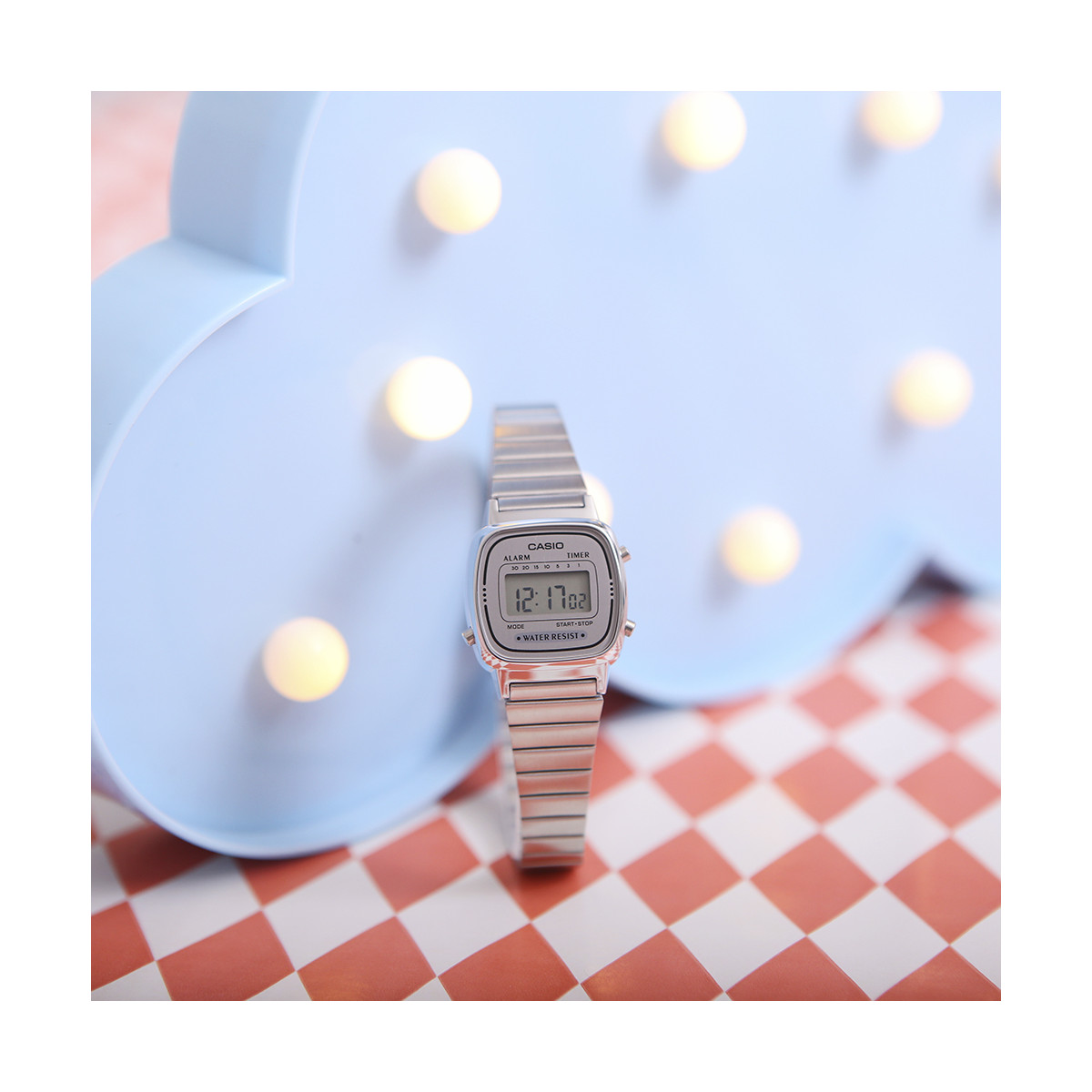 Montre Femme Casio Bracelet Acier inoxydable Argenté - LA670WEA-7EF Montre Femme Casio Vintage Bracelet Acier inoxydable Argenté - LA670WEA-7EF