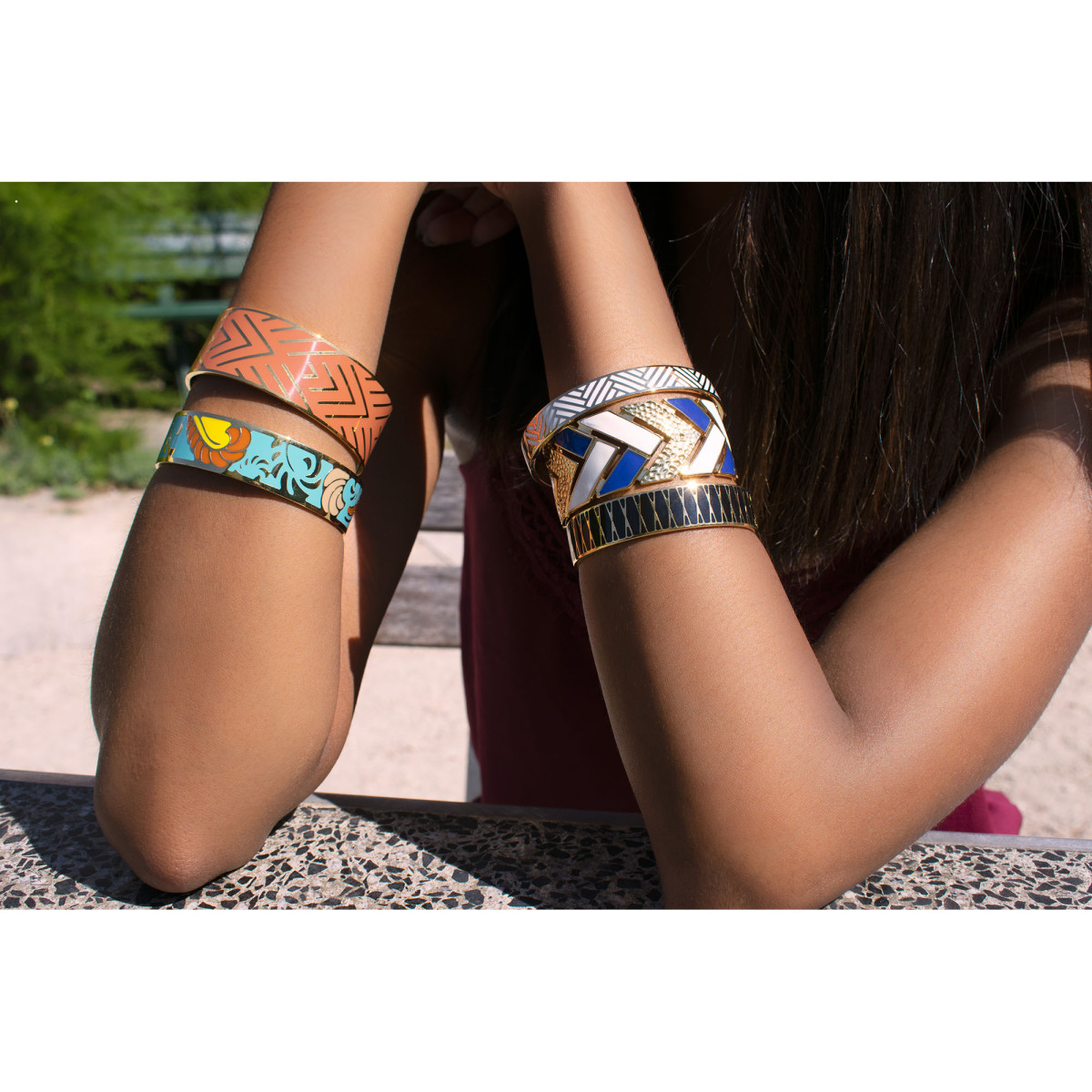 Bracelet Émail blanc "Rio" finition dorée Bracelet Jonc MELODIA émail blanc finition dorée