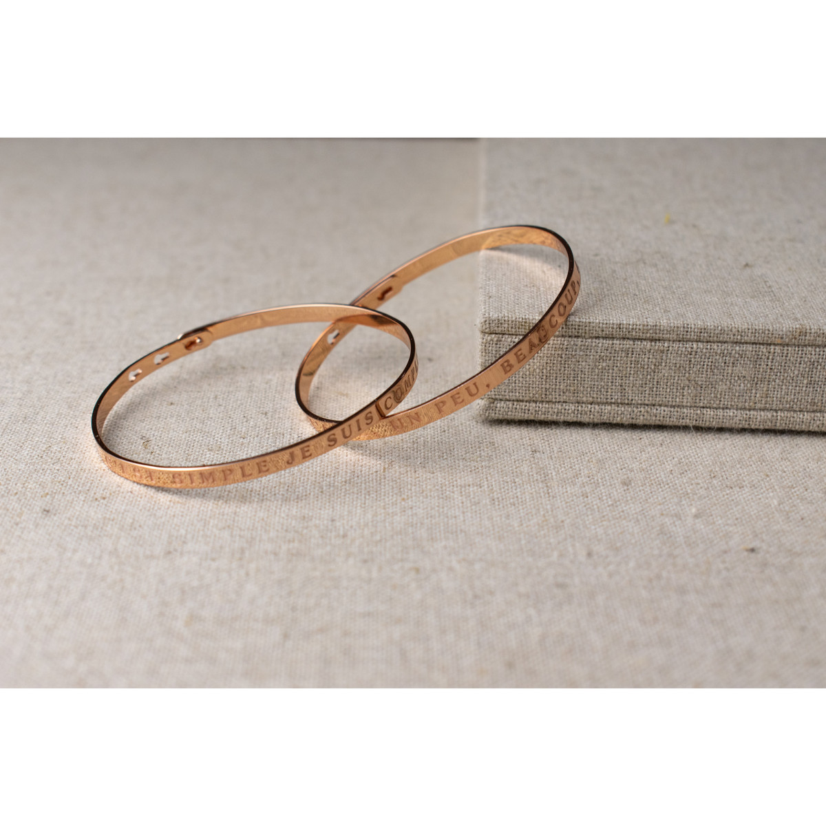 Bracelet Jonc à message laiton rosé "C'EST SIMPLE JE SUIS COMPLIQUEE" Bracelet à message "c'est Simple Je suis Compliquee" Laiton rosé