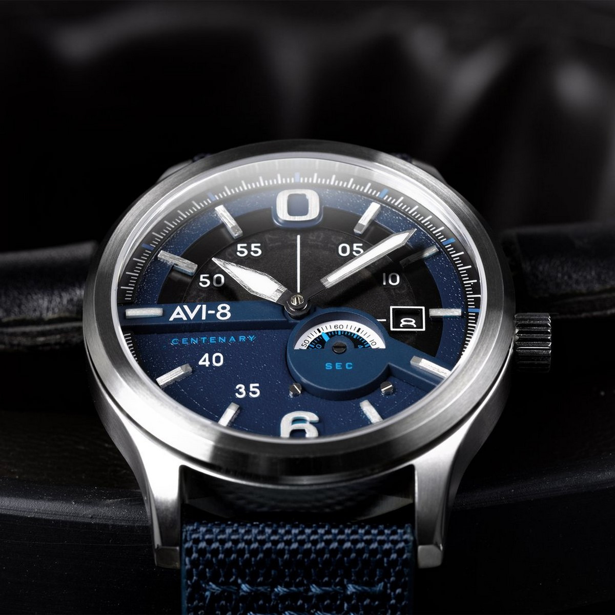 Montre Homme AVI-8 FLYBOY Cadran bleu  – AV-4061-02