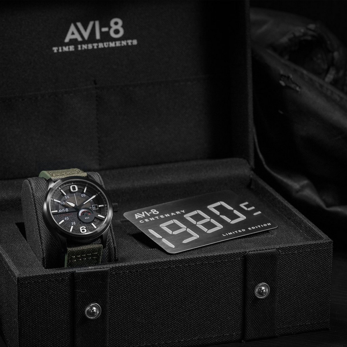 Montre Homme AVI-8 FLYBOY Cadran vert – AV-4061-03 Montre Homme AVI-8 FLYBOY Cadran vert – AV-4061-03