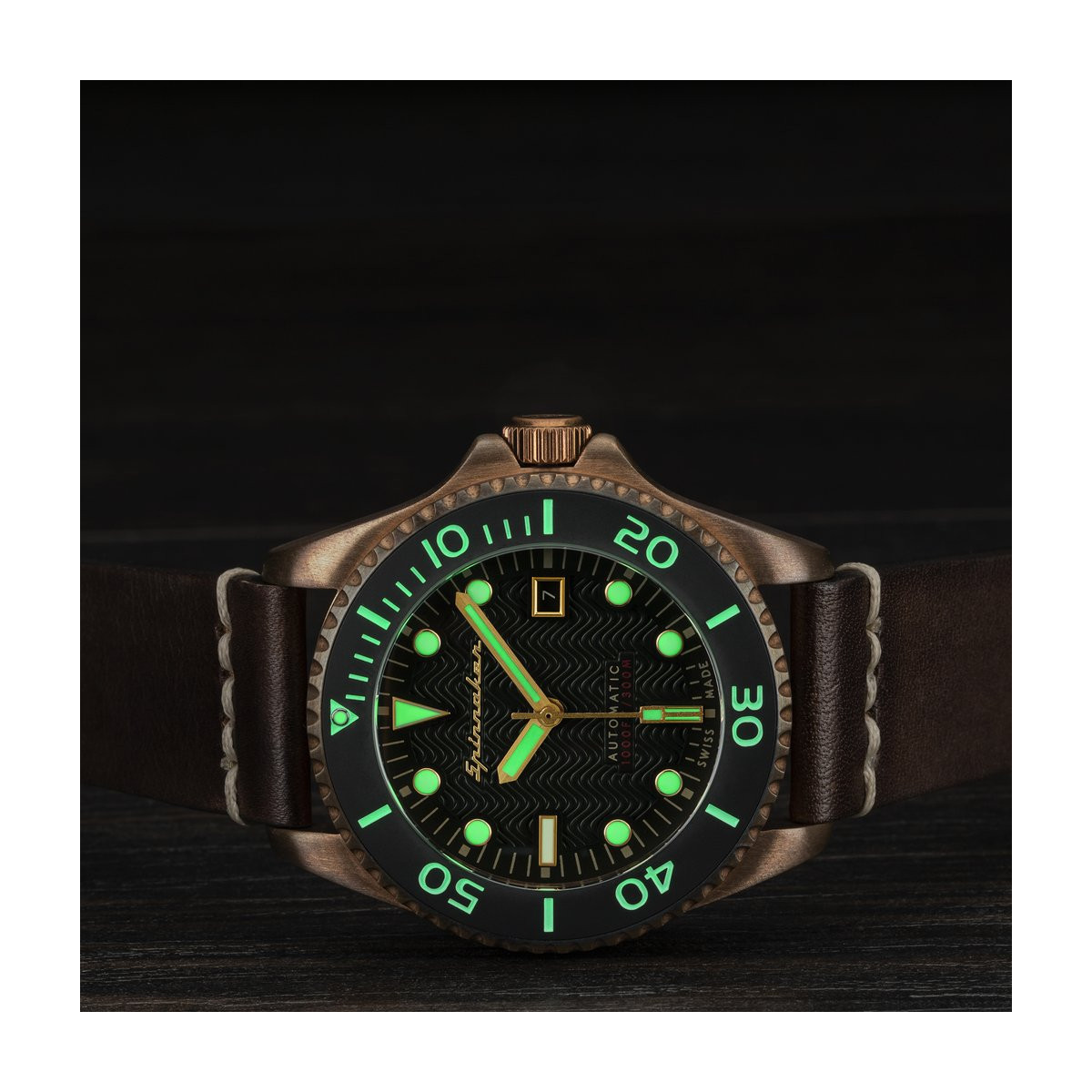 Montre Homme Spinnaker TESEI Boîtier en Bronze Cadran Noir - SP-5060-04 Montre Homme Spinnaker TESEI Boîtier en Bronze Cadran Noir - SP-5060-04