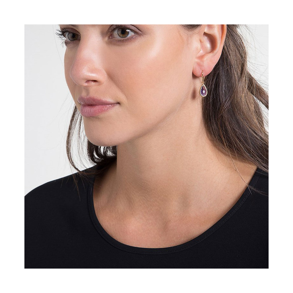 Boucles d'oreilles laiton doré montées d'une améthyste violette "Lila" Boucles d'oreilles "Véritablis" Améthyste Laiton doré