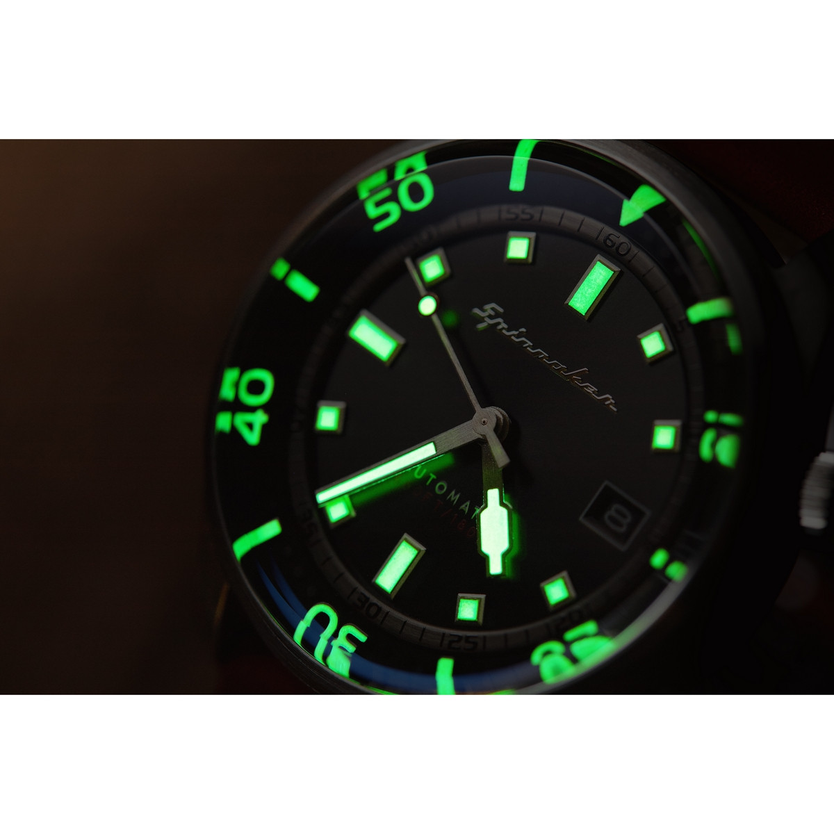 Montre Homme Spinnaker BRADNER Automatique Cadran noir Bracelet cuir rouge Montre Homme Spinnaker BRADNER Automatique Cadran noir Bracelet cuir rouge
