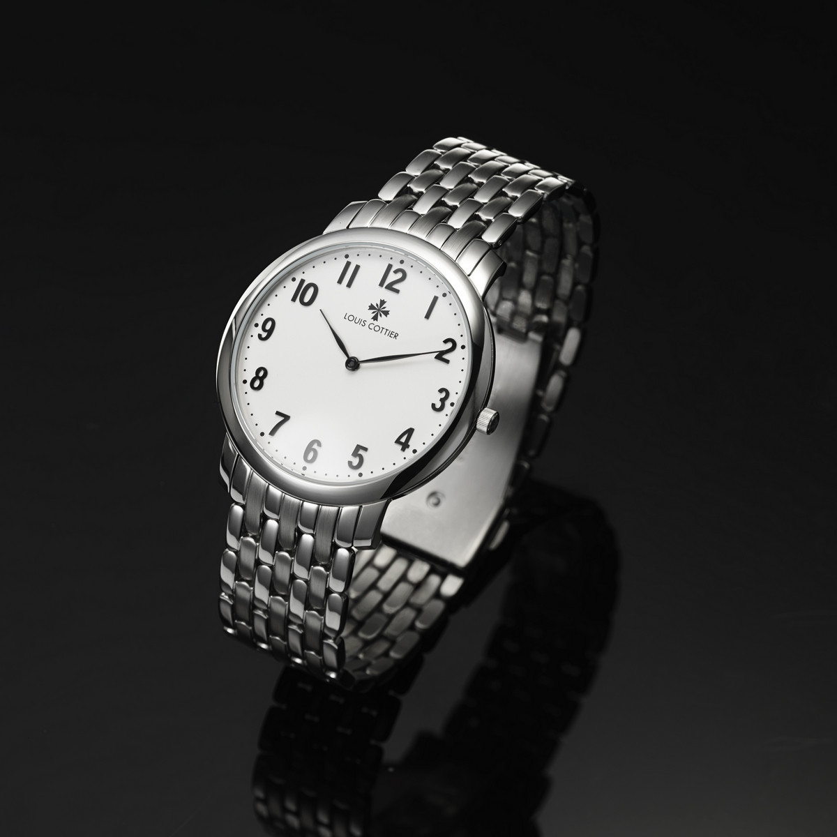 Louis Cottier - Montre Homme FIRST CLASS Quartz Cadran Blanc - Boîtier Bracelet Acier Louis Cottier - Montre Homme FIRST CLASS Quartz Cadran Blanc - Boîtier Bracelet Acier