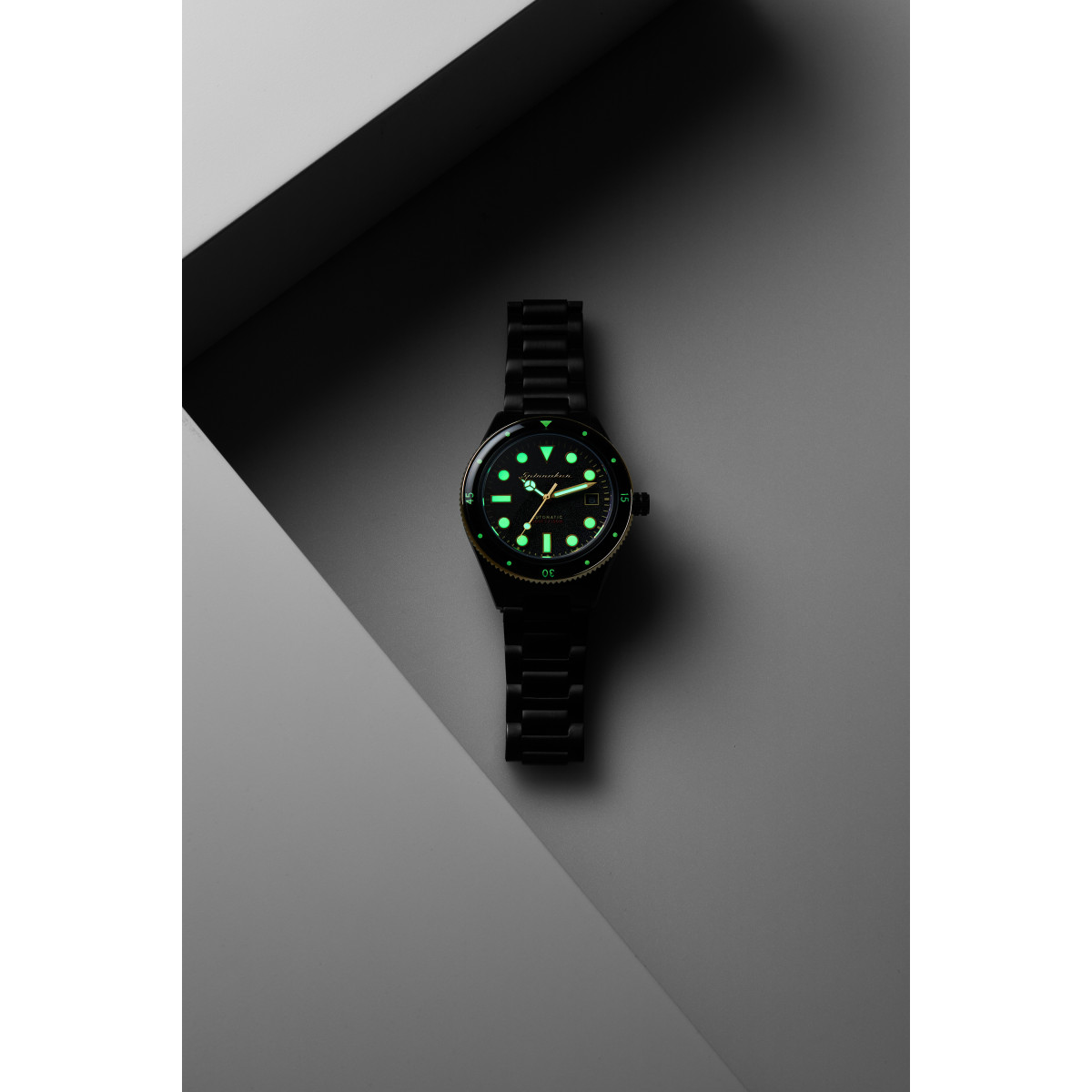 Montre Homme Spinnaker CAHILL en acier noir