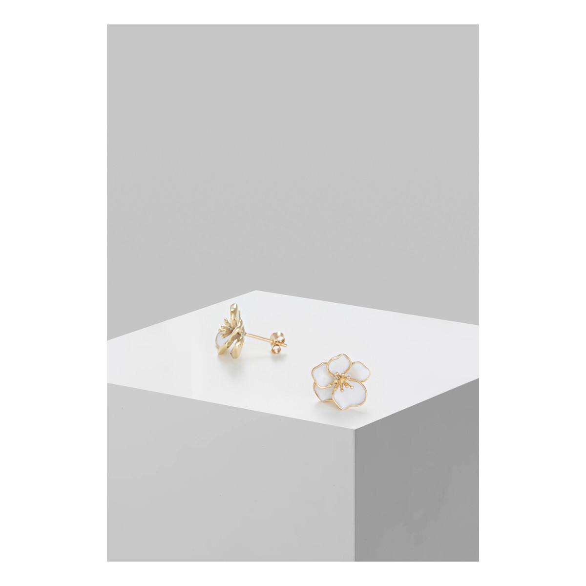 Boucles d'oreilles Or Jaune et Email Boucles d'oreilles "Mythique" Or jaune et Email