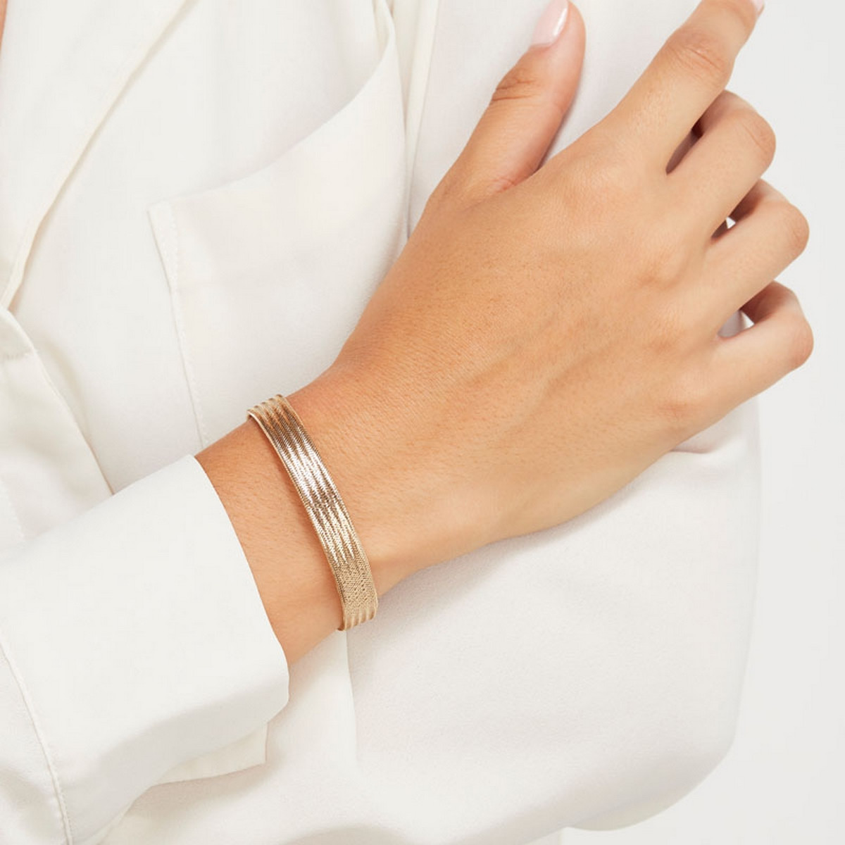 https://www.mes-bijoux.fr/67225-thickbox_default/bracelet-or-jaune-375-1000.jpg