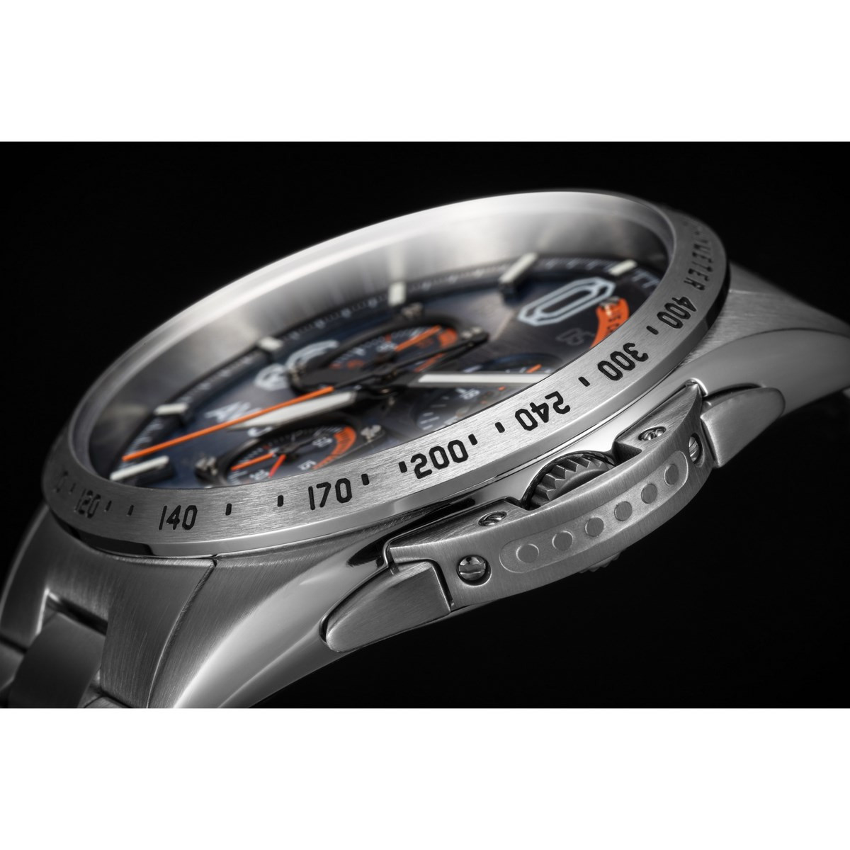 Montre AVI-8 P-51 MUSTANG méca-quartz chronographe - cadran noir Montre AVI-8 P-51 Mustang - Quartz Chronographe - AV-4077-11