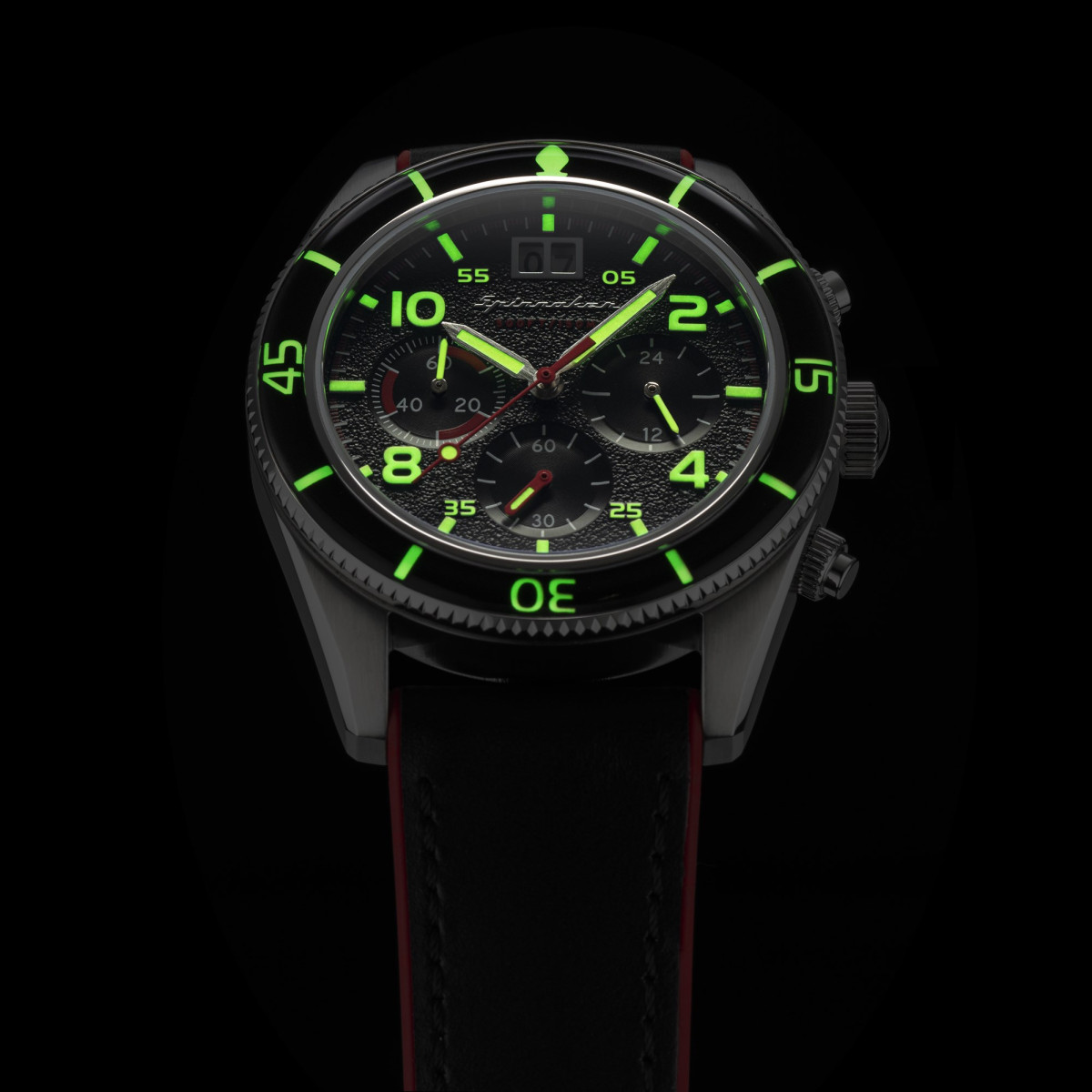 Montre Spinnaker FLEUSS Chrono - cadran noir - bracelet cuir noir et silicone rouge