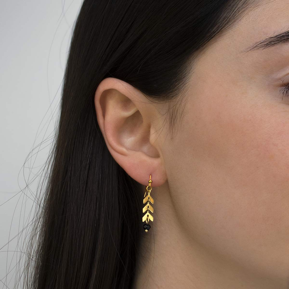 Boucles d'Oreilles "Antia" agathe Noir Boucles d'Oreilles "Solera" agate noire Laiton doré
