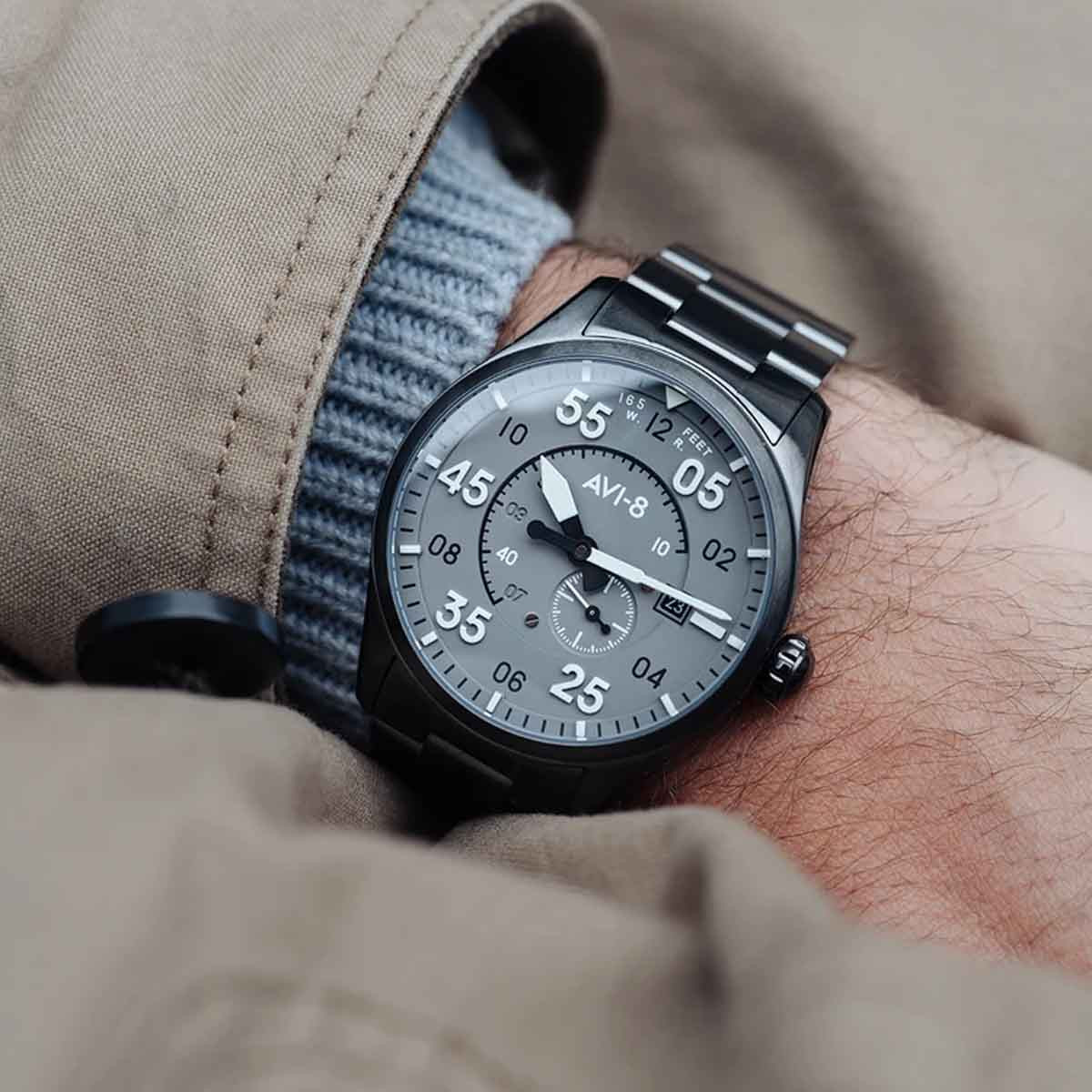 Montre Homme AVI-8 SPITFIRE Automatique Cadran acier gris Bracelet acier + Bracelet cuir Montre Homme AVI-8 Spitfire - Automatique - AV-4073-44