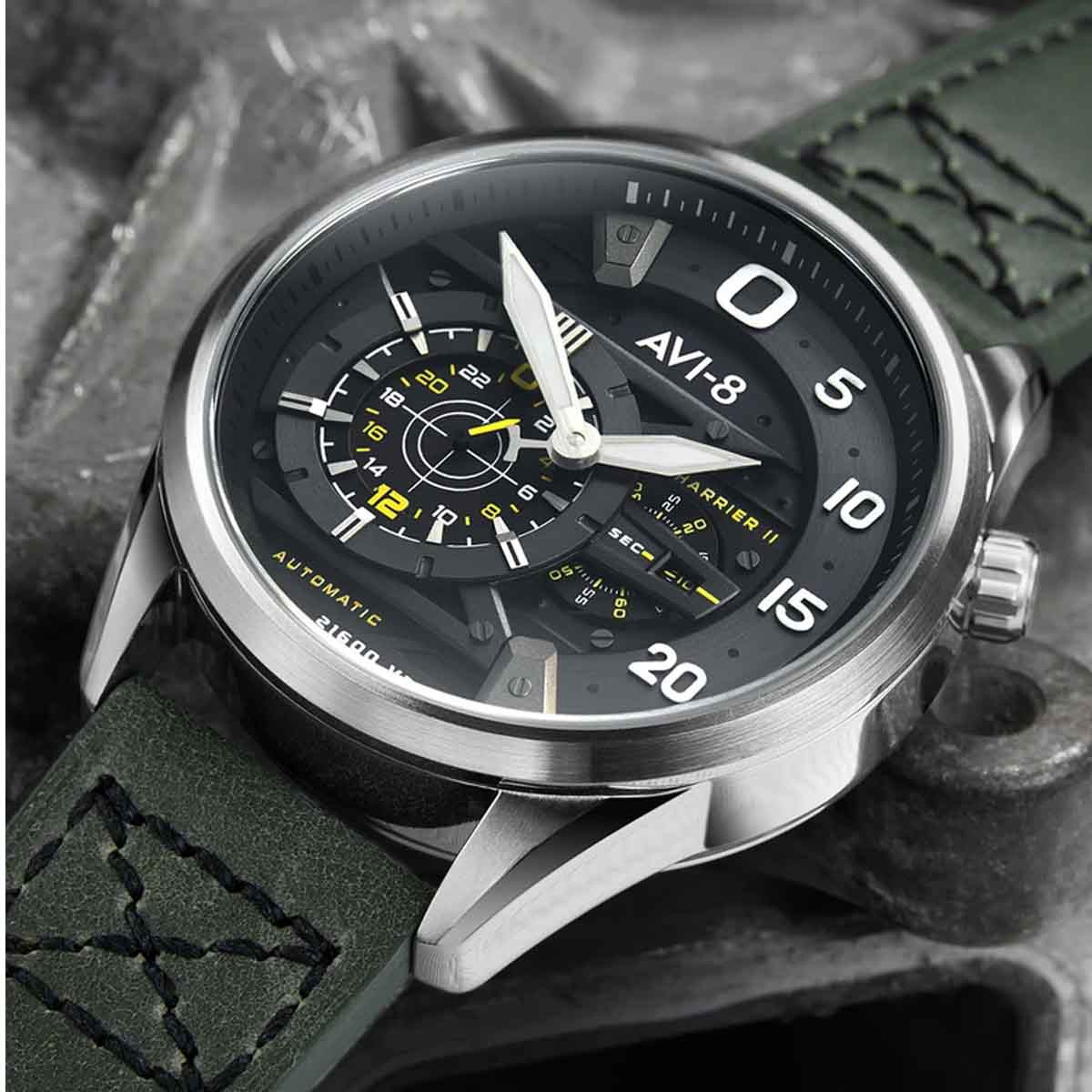 Montre Homme AVI-8 HAWKER HARRIER II Automatique Cadran noir Bracelet cuir vert Montre Homme AVI-8 Hawker Harrier II Automatique - AV-4070-01