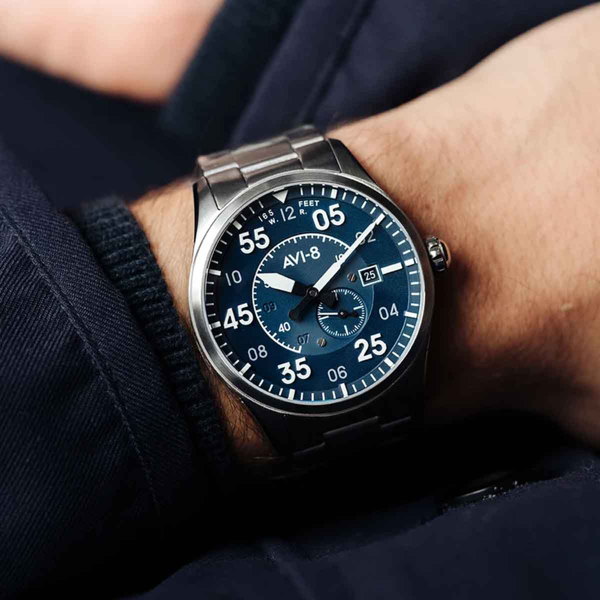 Montre Homme AVI-8 SPITFIRE Automatique Cadran acier bleu Bracelet acier + Bracelet cuir Montre Homme AVI-8 Spitfire - Automatique - AV-4073-11