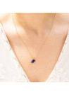 Collier doré et lapis