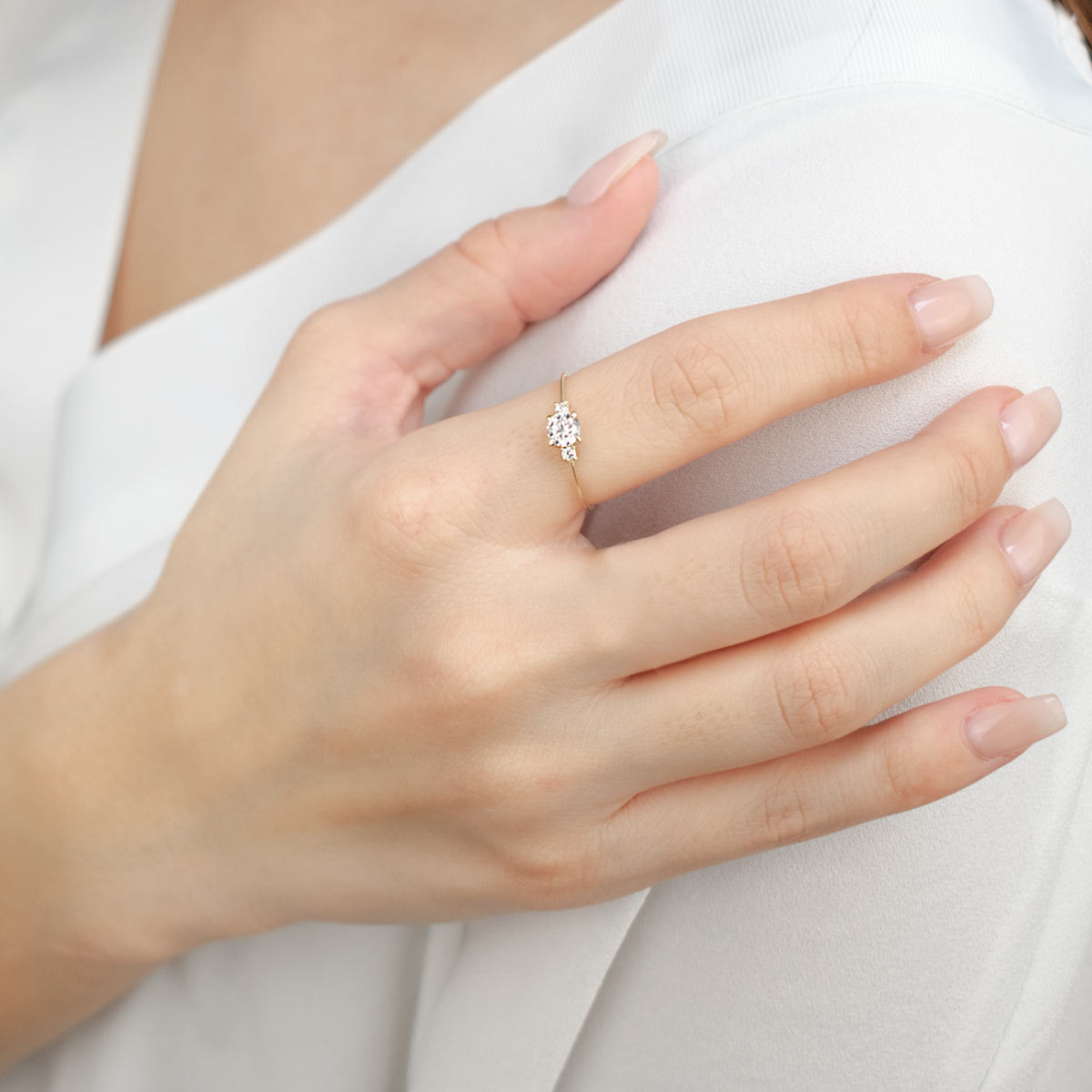 Bague Or Jaune et oxydes de zirconium "Intuition" Bague "Âme" Or jaune