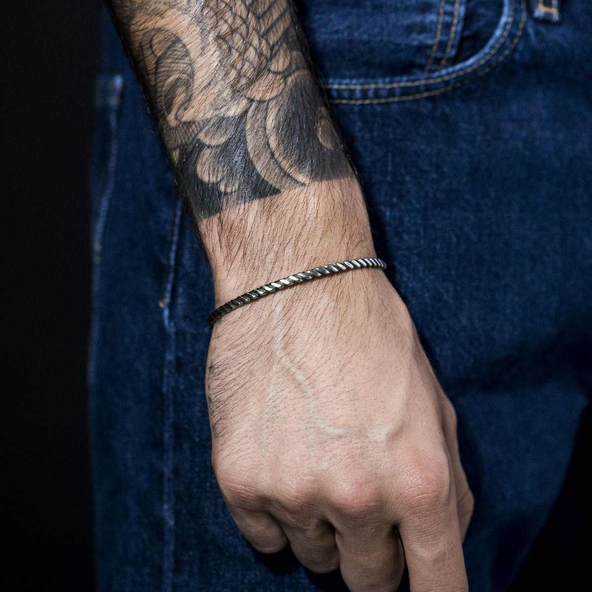 Bracelet Homme ajustable acier, perles et cordon noir "BLACK WAX"