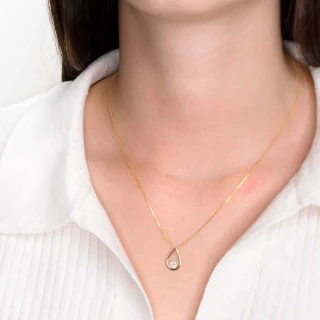 Pendentif "Ilinca" Or jaune et Diamant