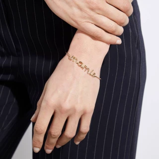 "MAMIE" bracelet jonc en fil lettering...
