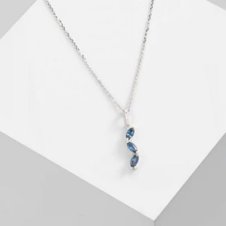 Pendentif "Gemma" Or blanc et Saphir