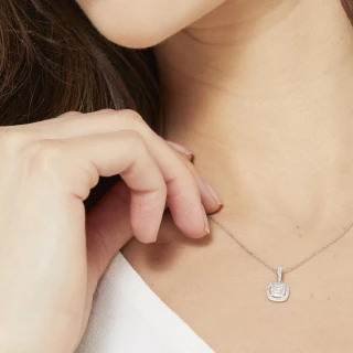 Pendentif "The one" Or Blanc et Diaman...