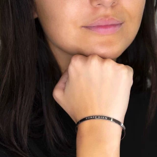 Bracelet à message "Carpe Diem" Laiton...