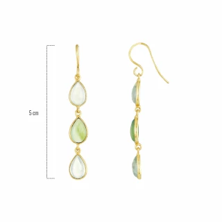 Boucles d'oreilles dorées montées d'un...