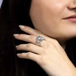 Bague "Raphaëlle" Or blanc et Topaze