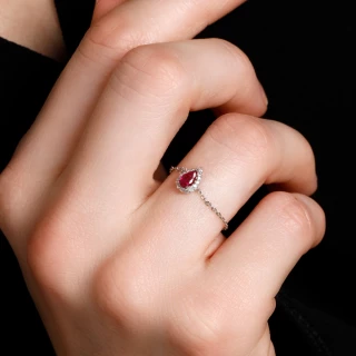 Bague "Ambrée" Or blanc et Rubis