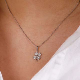Pendentif "Chanceux" Or blanc