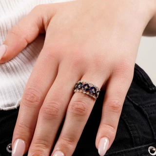 Bague "Louane" Or jaune et Saphir